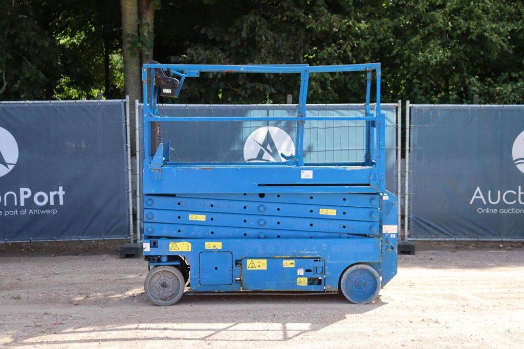 Scissor Lift Genie GS-2632 Electric 9.96m 2007