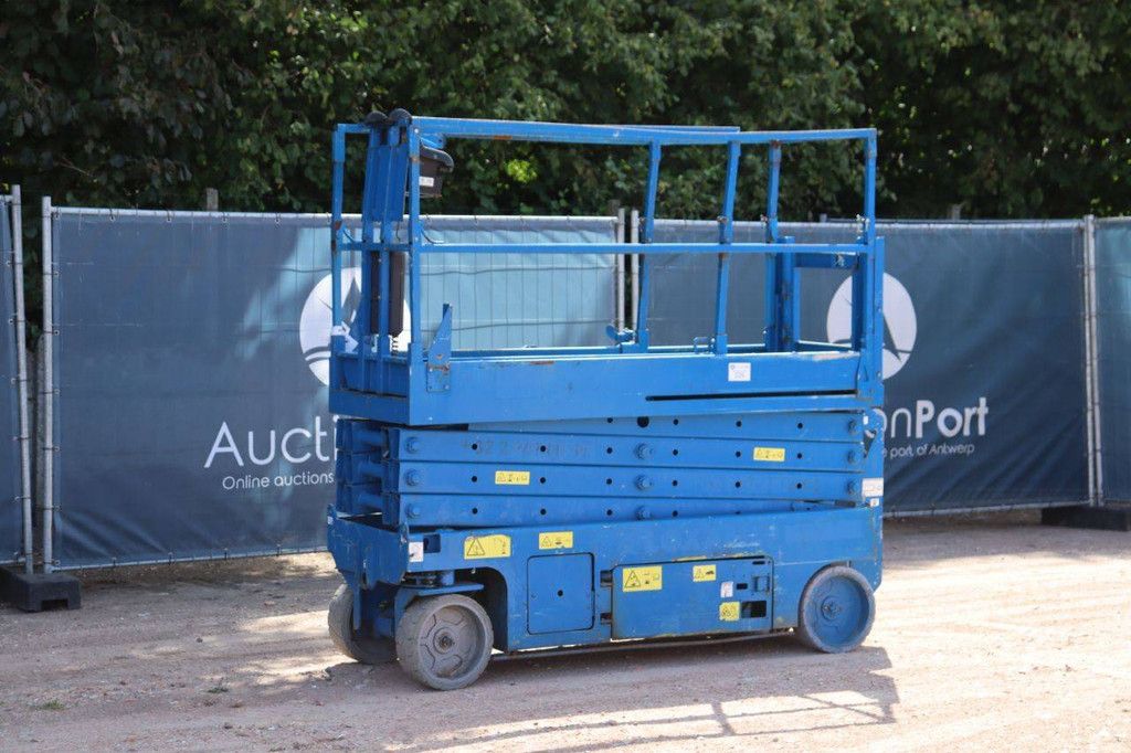 Scissor Lift Genie GS-2632 Electric 9.96m 2007