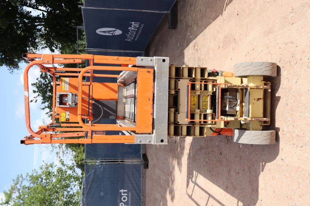 JLG 2630ES Electric Scissor Lift 9.7m 2011