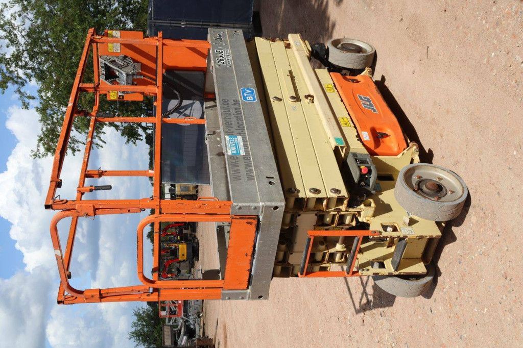 JLG 2630ES Electric Scissor Lift 9.7m 2011