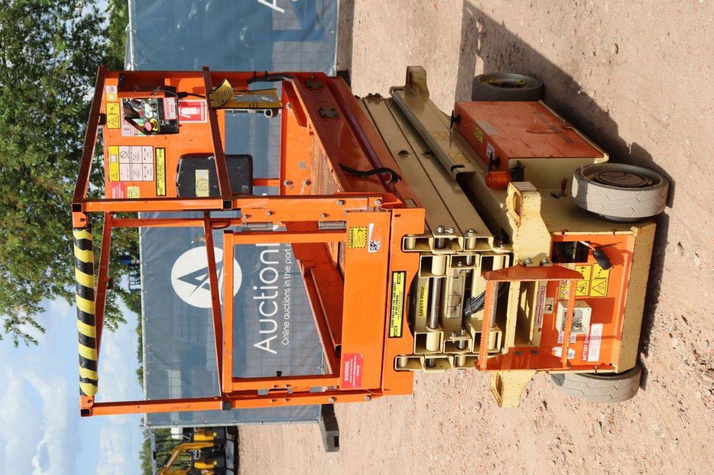 JLG R6 Electric Scissor Lift 7.64m 2015