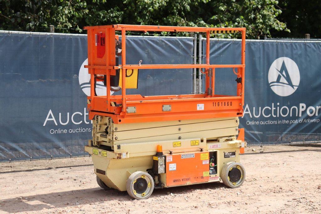 JLG R6 Electric Scissor Lift 7.64m 2015