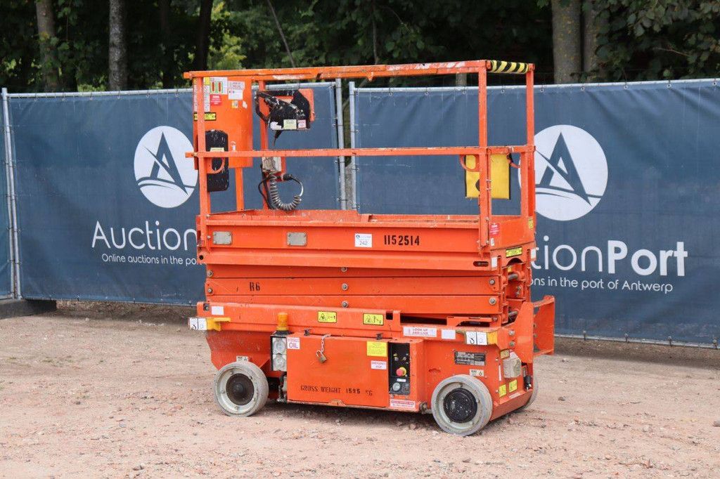 JLG R6 Electric Scissor Lift 7.64m 2015