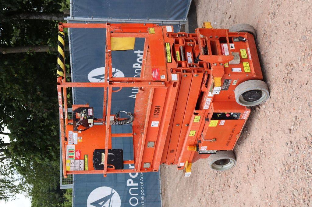 JLG R6 Electric Scissor Lift 7.64m 2015
