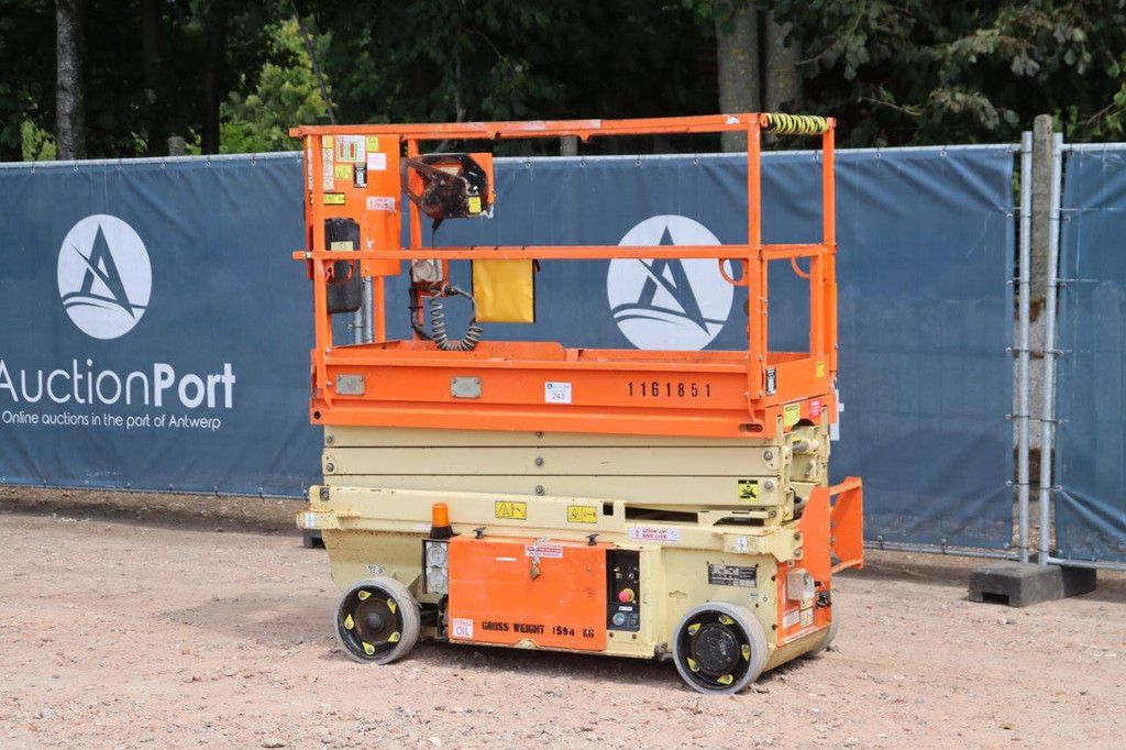 JLG R6 Electric Scissor Lift 7.64m 2015