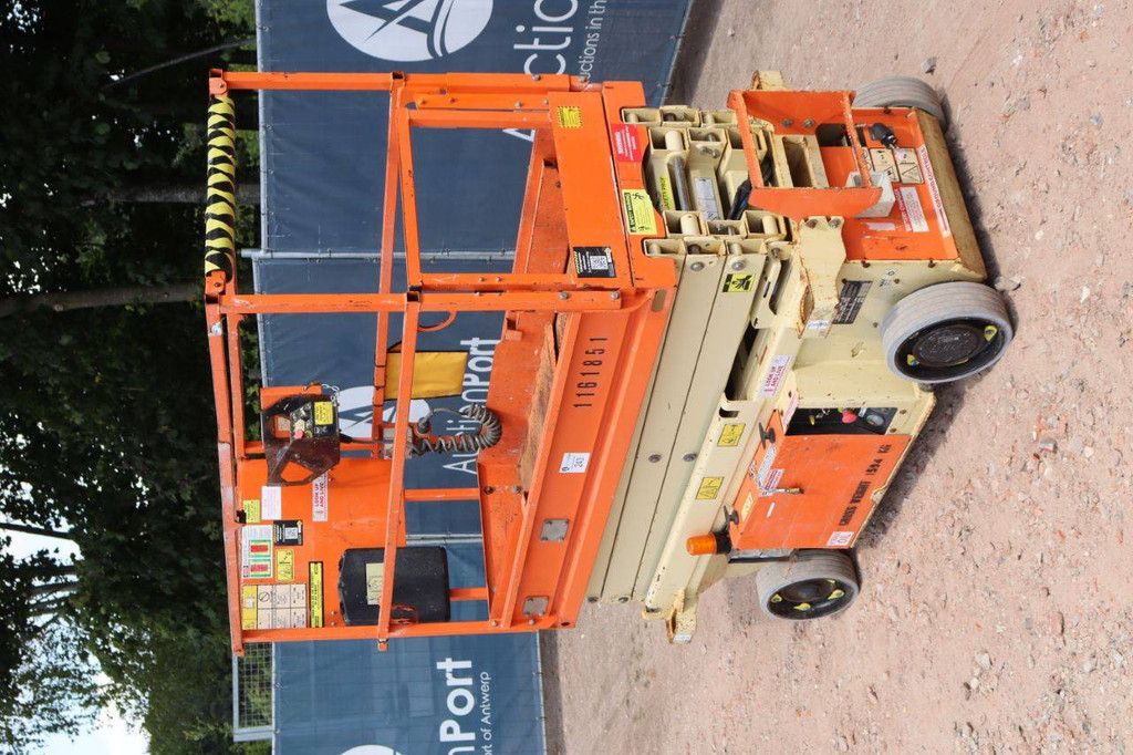 JLG R6 Electric Scissor Lift 7.64m 2015