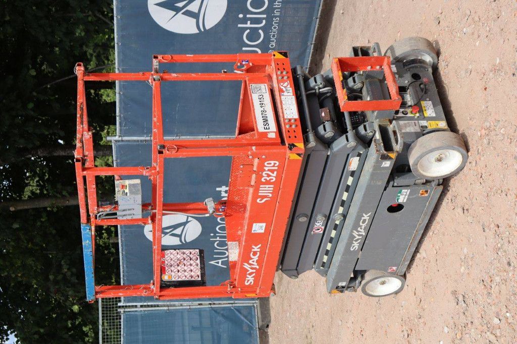 Scherenbühne Skyjack SJ III 3219 Elektro 7,62m 2019