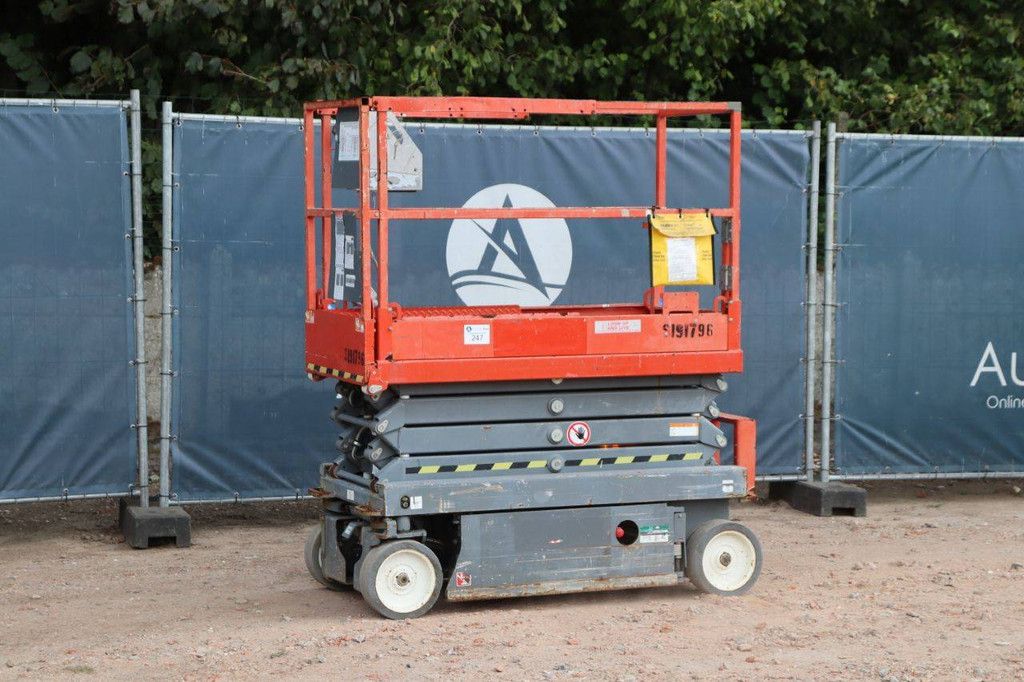 Scissor Lift Genie SJIII 3219 Electric 2014