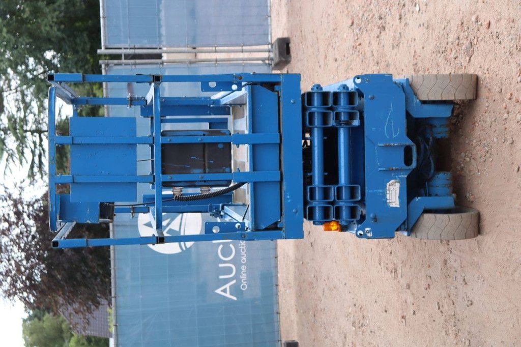 Scissor lift Genie GS-2032 Electric 8.1m 2007