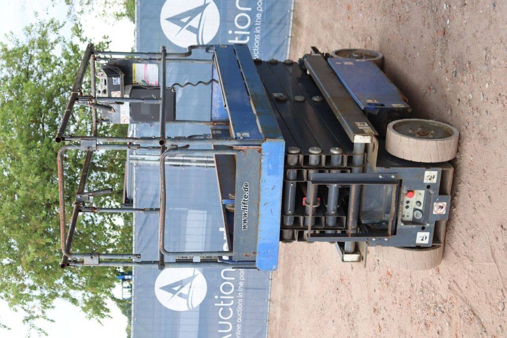 Scherenbühne Aichi SV08CNL Elektro 2012