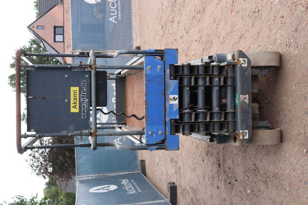 Scherenbühne Aichi SV08CNL Elektro 2012