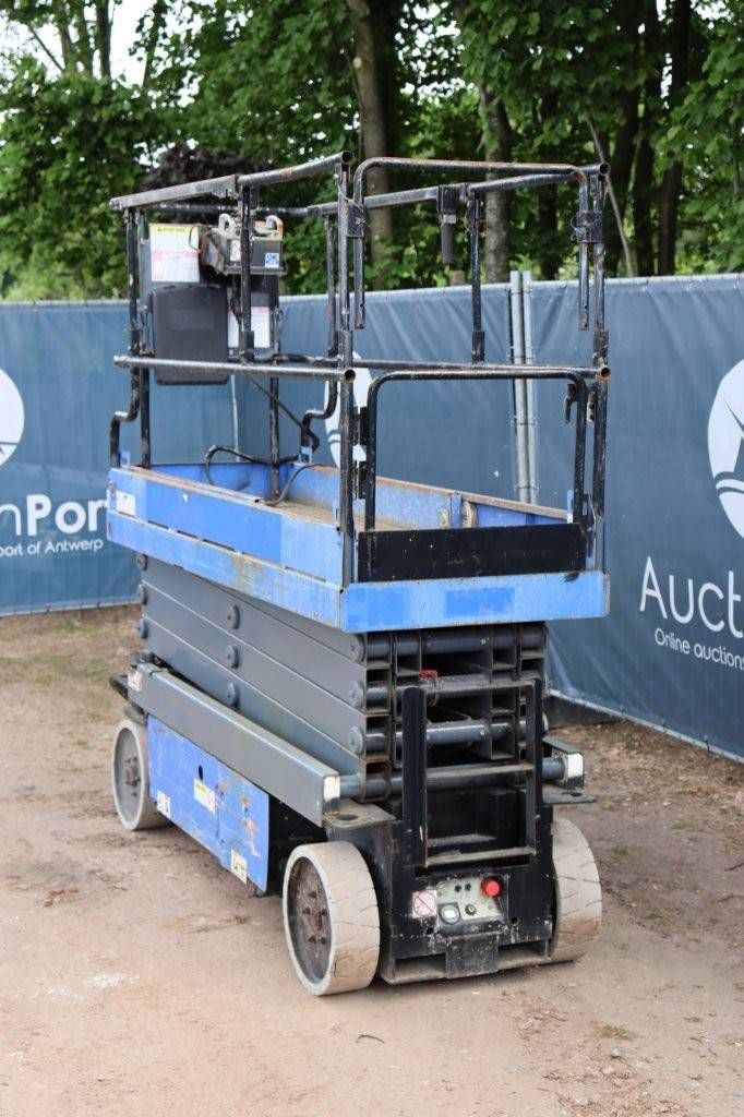 Scissor lift Aichi SV08CNL Electric 9.77m