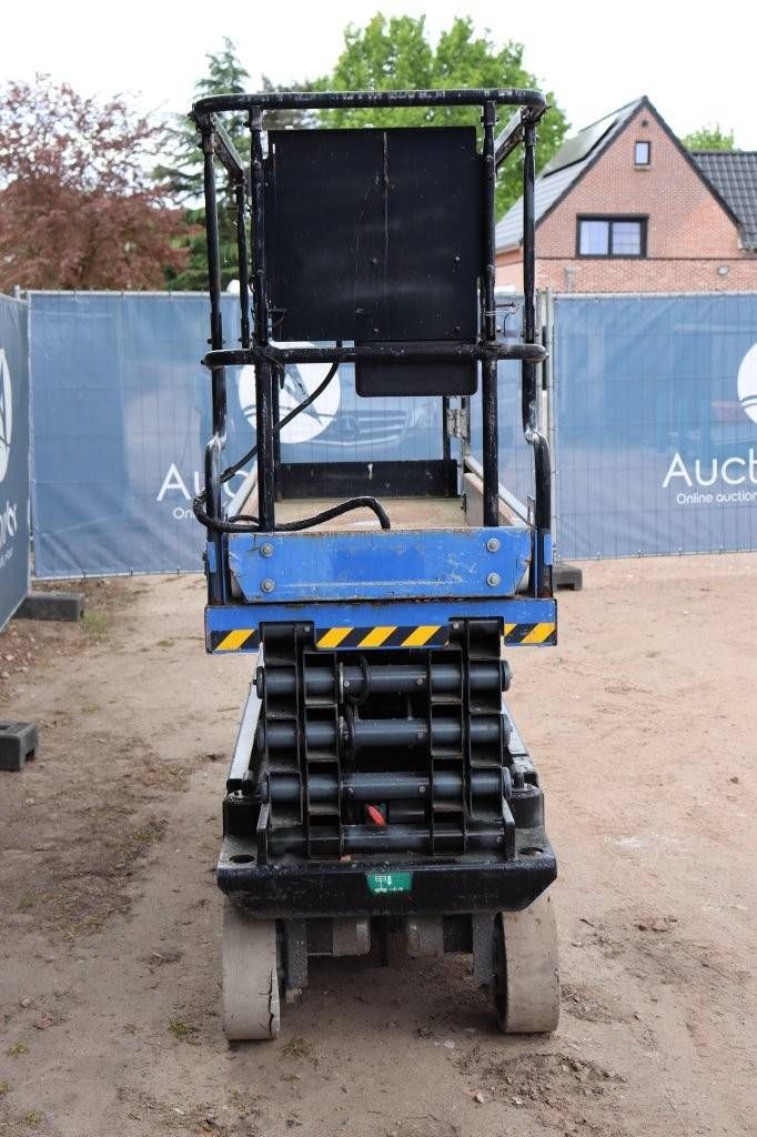 Scissor lift Aichi SV08CNL Electric 9.77m