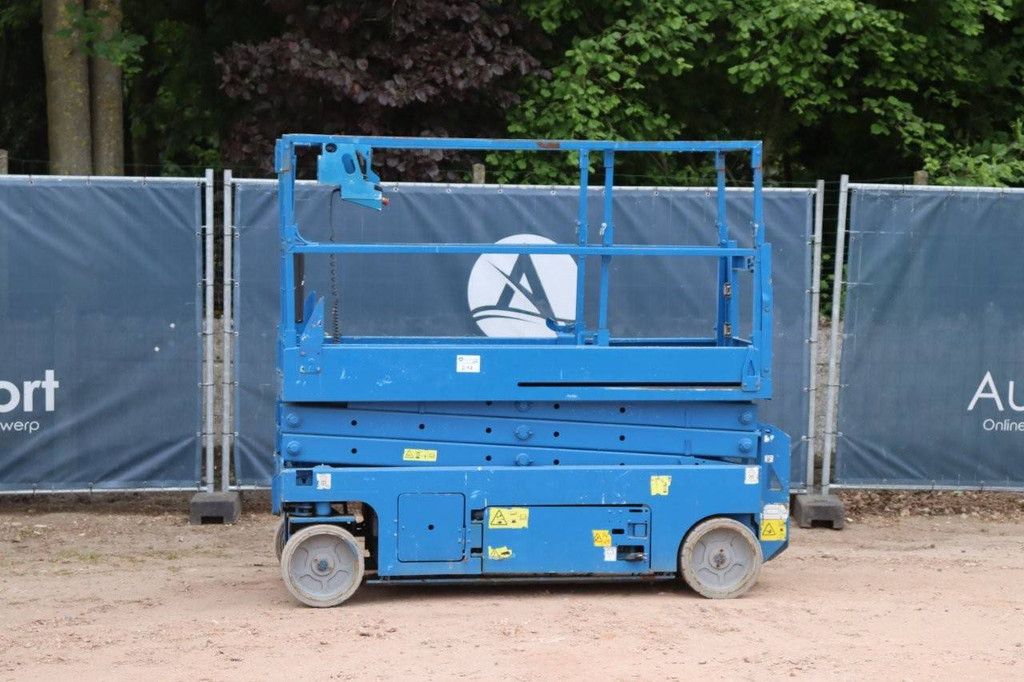 Scissor lift Genie GS-2032 Electric 8.13m 2007