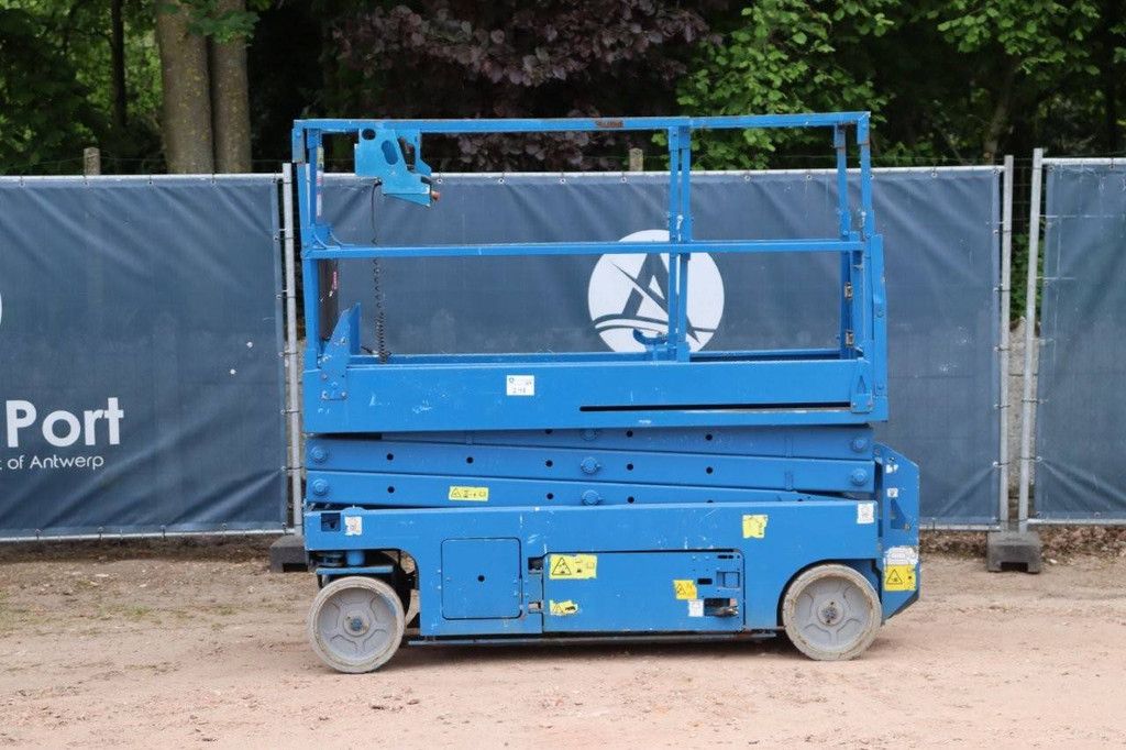Scissor lift Genie GS-2032 Electric 8.13m 2007