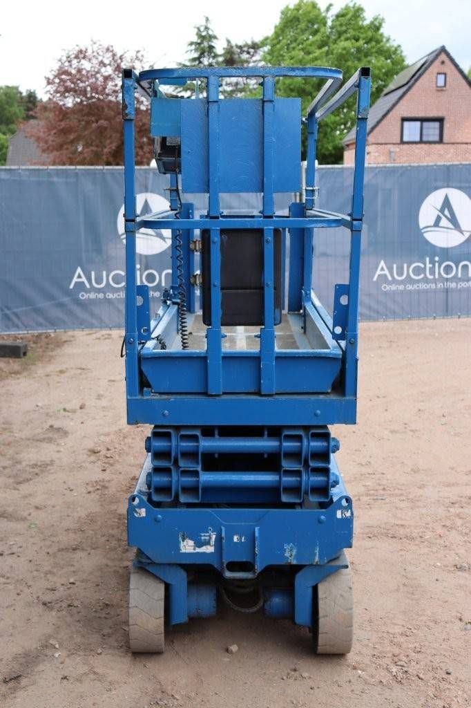Scissor lift Genie GS-2032 Electric 8.13m 2007