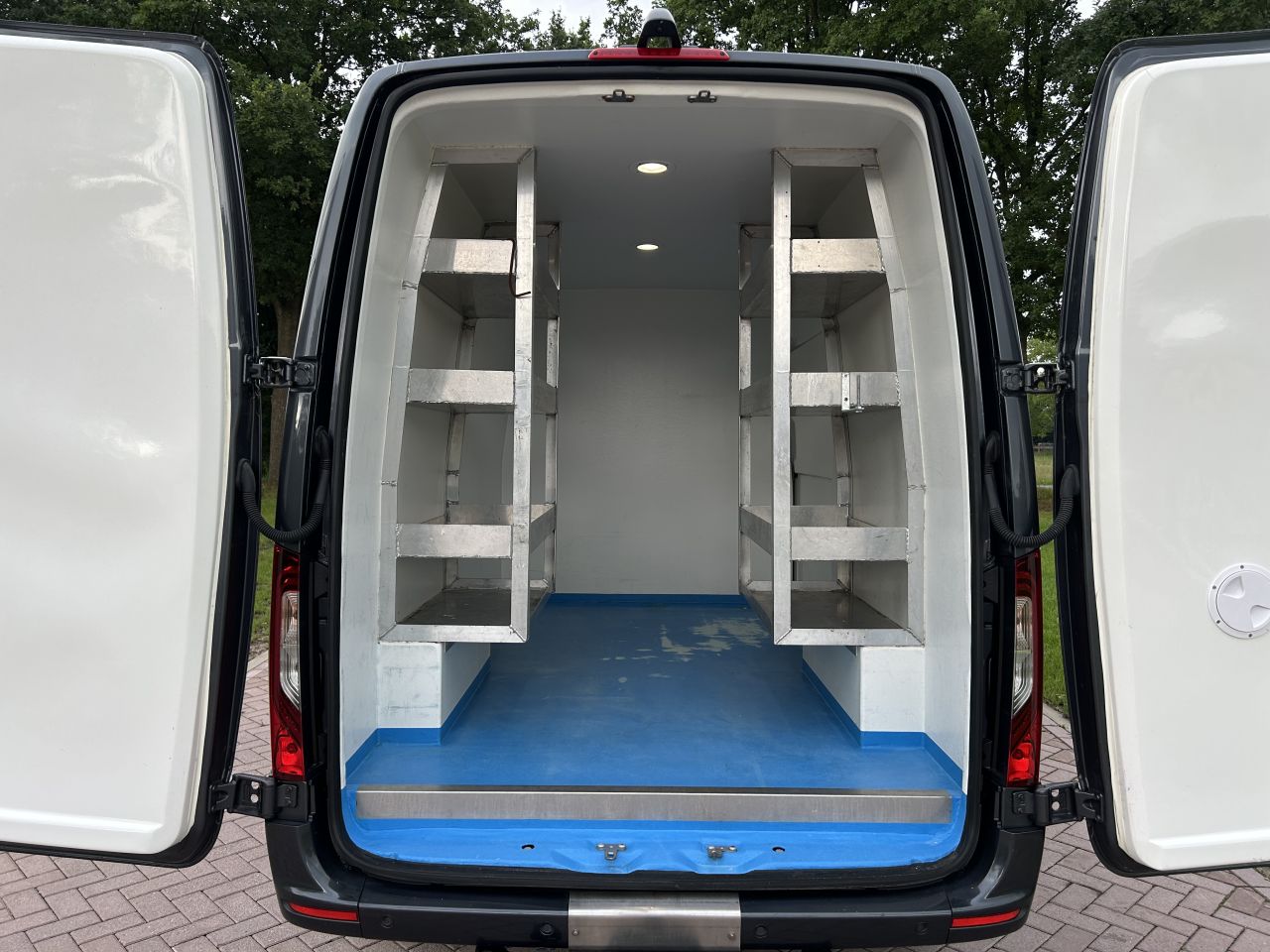 MERCEDES-BENZ SPRINTER 319 V6 (euro 6 ) laadruimte isolatie