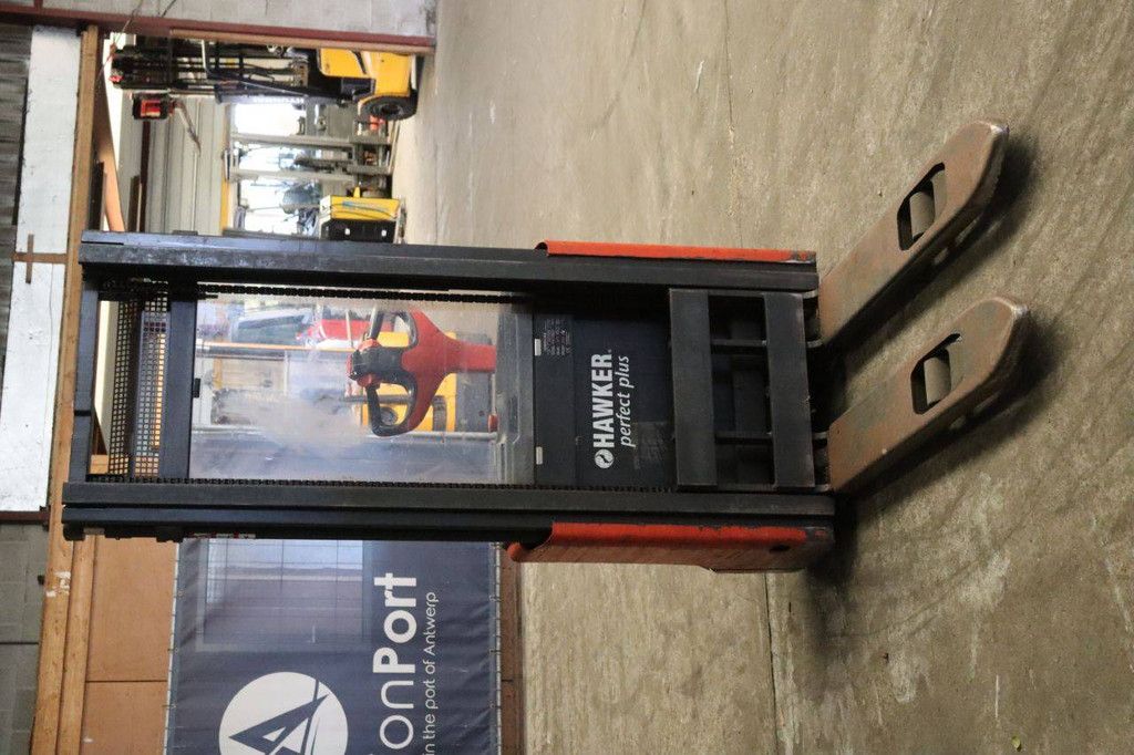 Stapelaar Fenwick-Linde L10 Elektrisch 1000kg 3.0m 2012