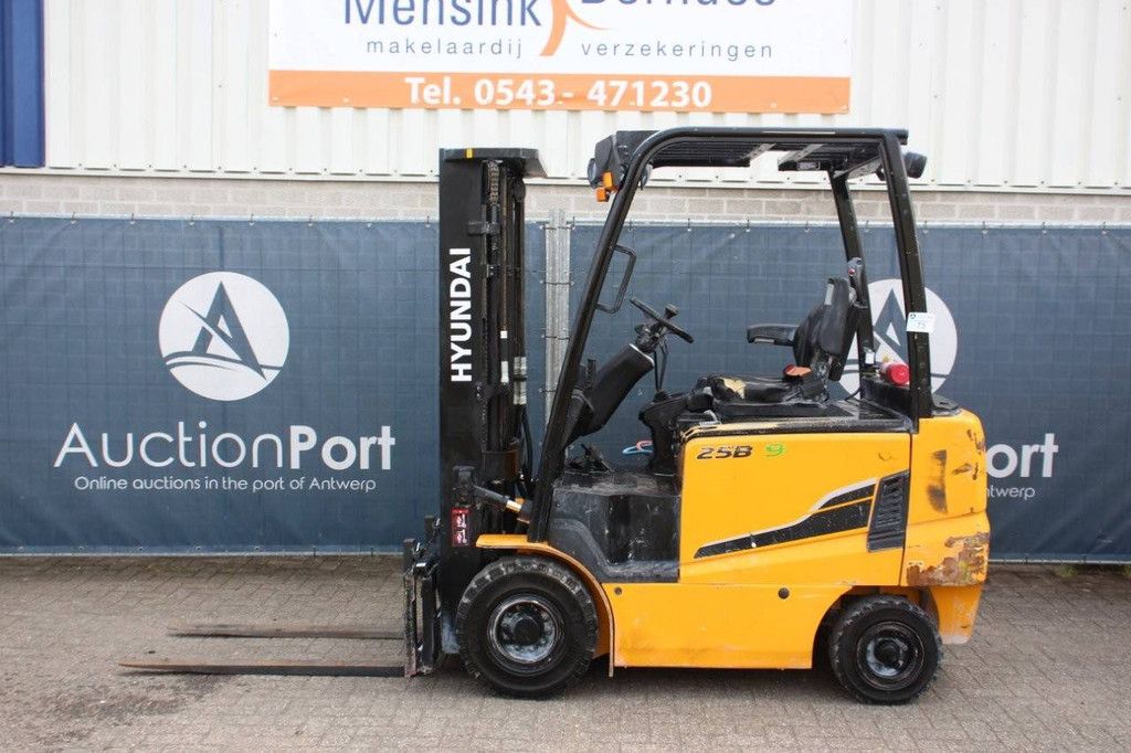 Hyundai 25B-9 Elektro-Gabelstapler 2500 kg 3,3 m 2019