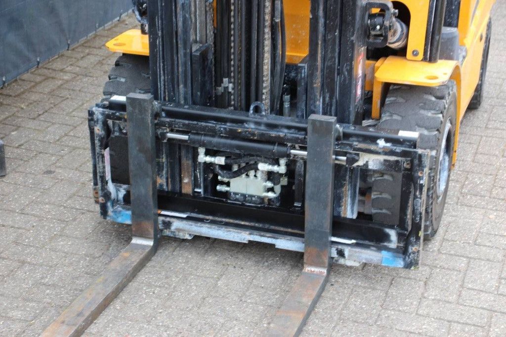 Hyundai 25B-9 Elektro-Gabelstapler 2500 kg 3,3 m 2019