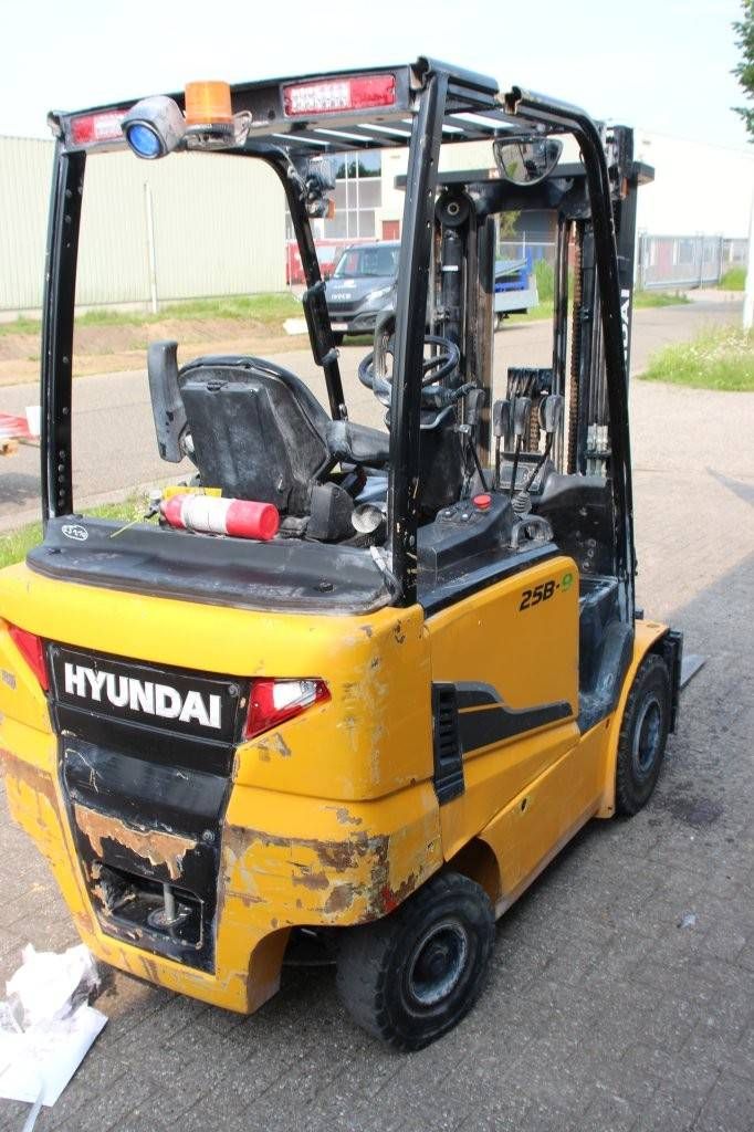 Gabelstapler Hyundai 25B-9 Elektro 2500kg 3,3m 2009