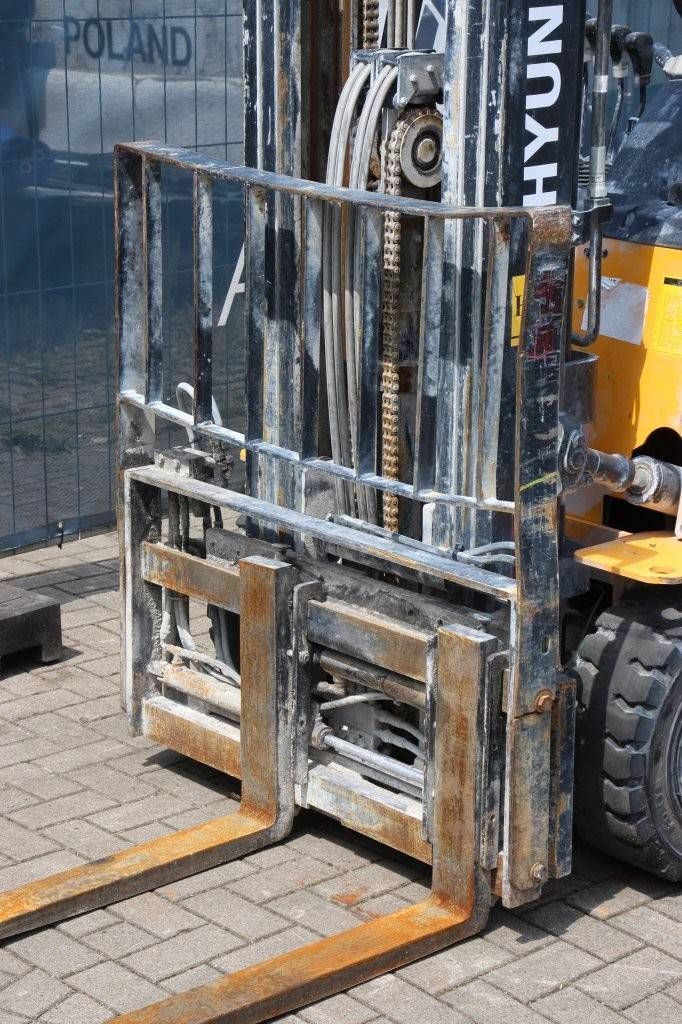 Hyundai 25B-9 Electric Forklift 2500kg 3.3m 2017