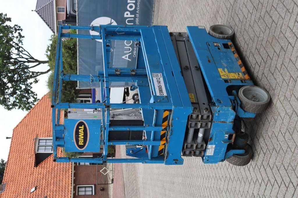 Scissor lift Genie GS1532 Electric 6.6m 2014