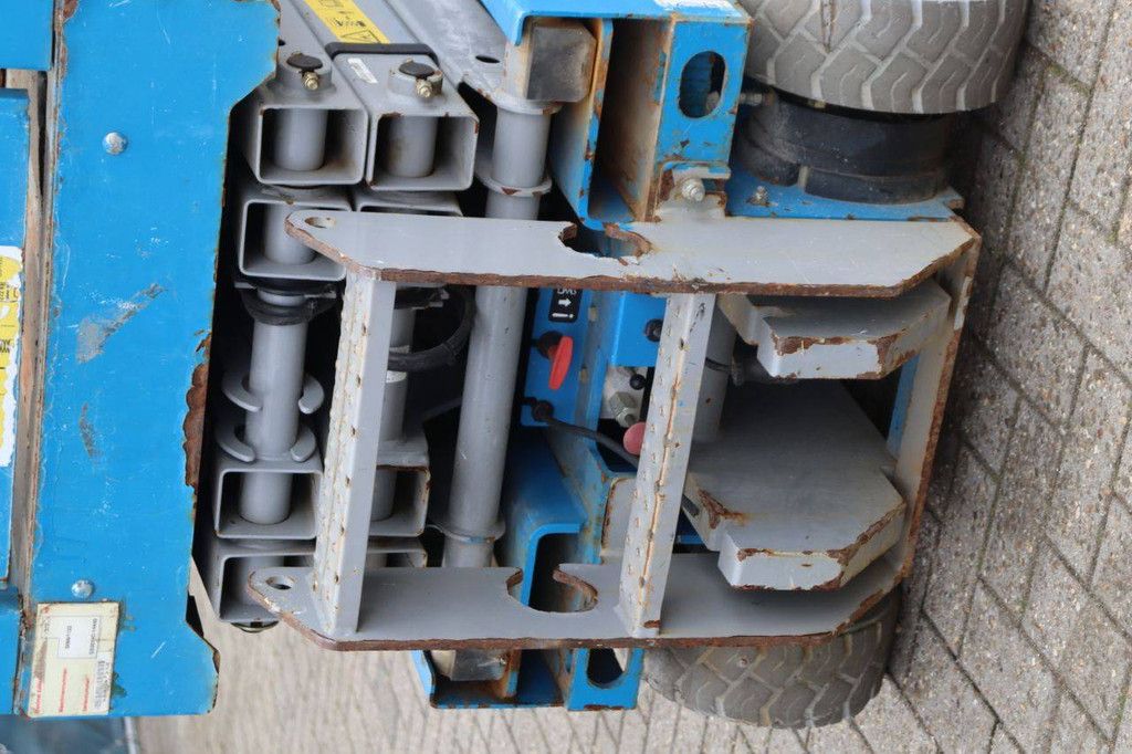 Scissor lift Genie GS1532 Electric 6.6m 2014