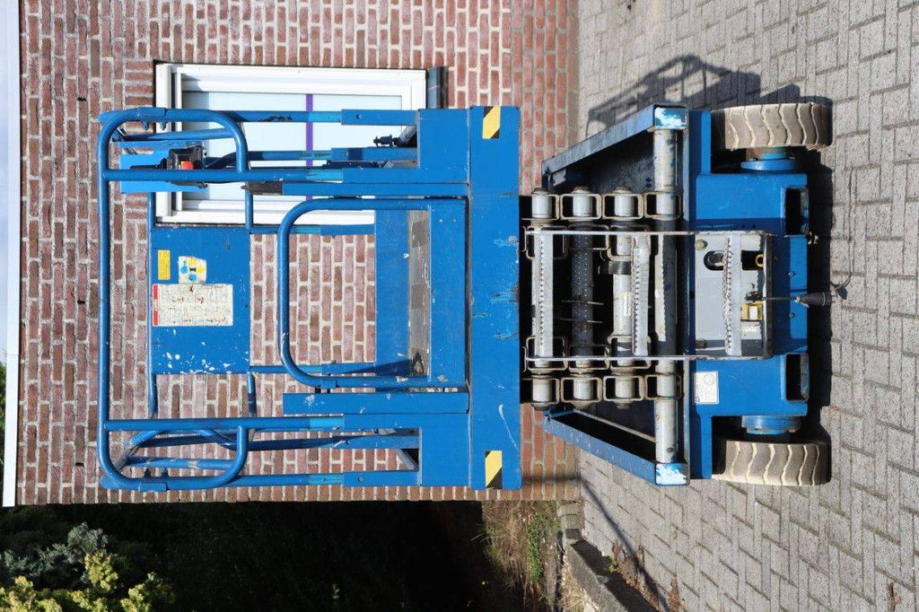 Scissor Lift Genie GS-2646 Electric 9.92 1999