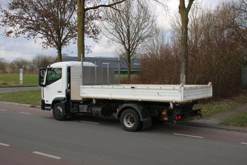 Platte laadbak (vrachtwagen) Nissan NT500 Diesel
