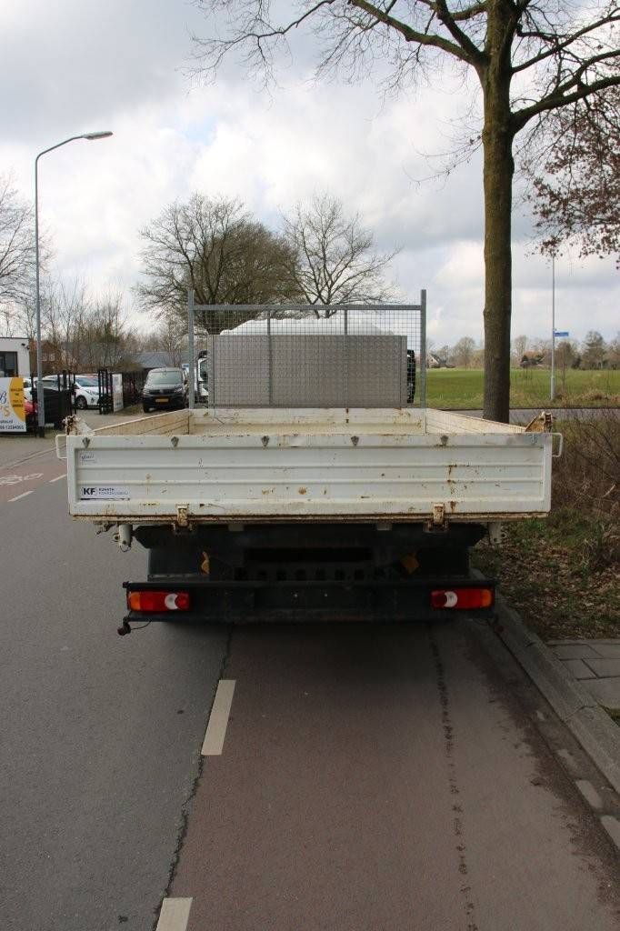Platte laadbak (vrachtwagen) Nissan NT500 Diesel