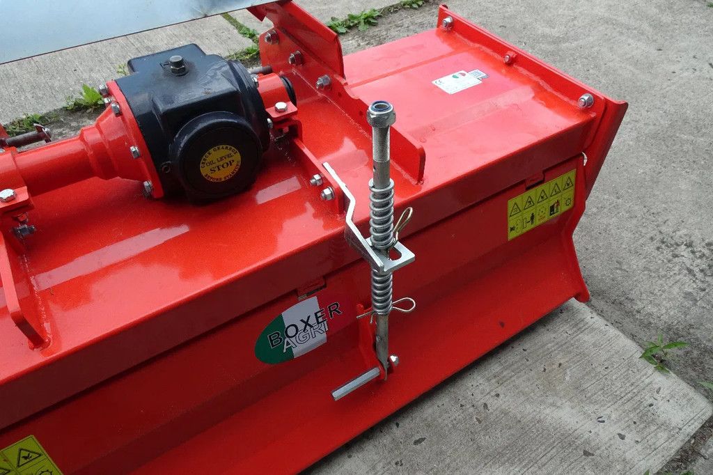 Boxer Grondfrees messenfrees GF125T