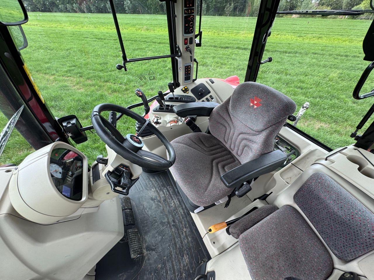 Massey Ferguson 5609 Dyna-4