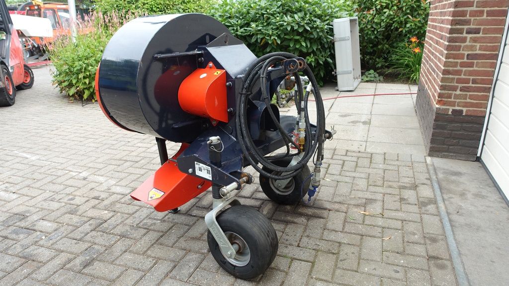 Trilo BL 300 Bladblazer