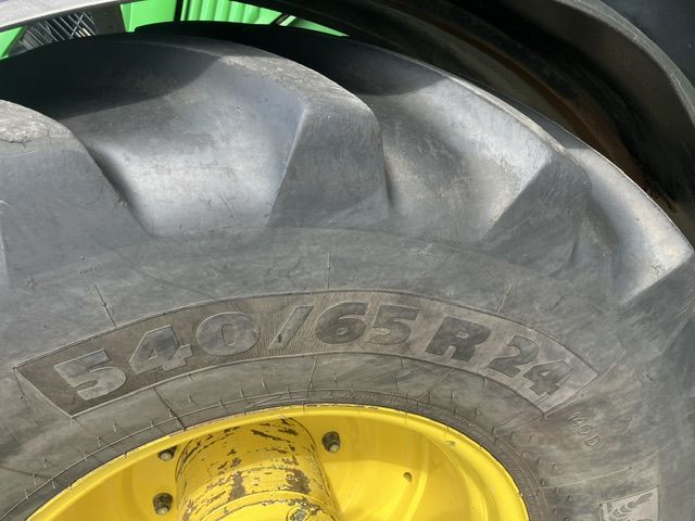 John deere 6430