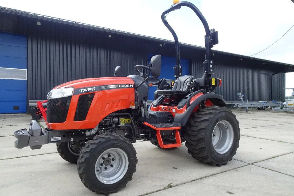 Tafe Compact trekker 6028H
