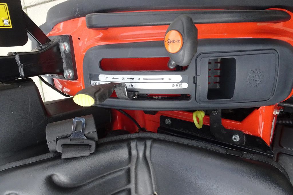 Tafe Compact trekker 6028H