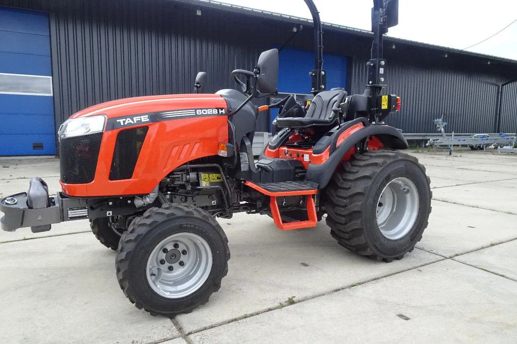 Tafe Compact trekker 6028H