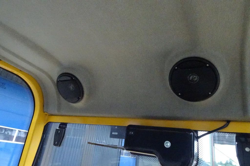 Eurotrac W12CS met cabine