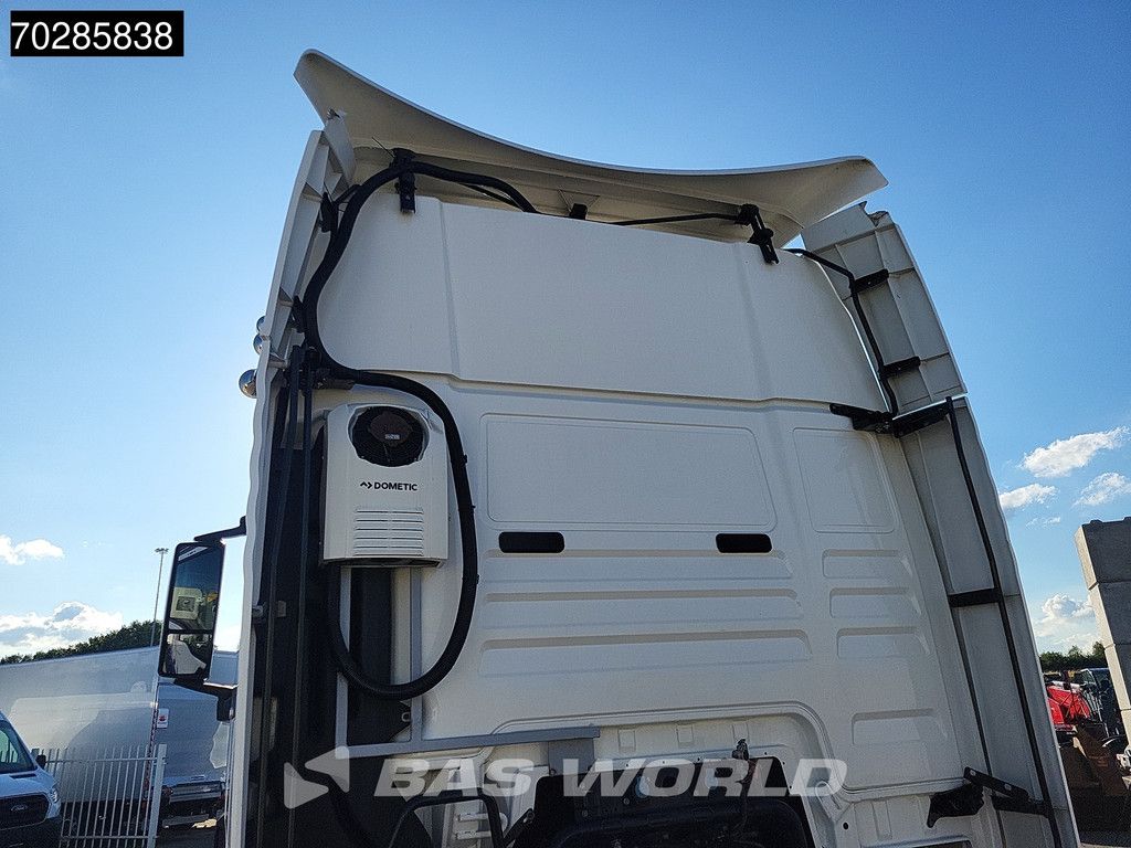 MAN TGX 18.500 4X2 Mega XXL Retarder Standklima 2xTanks ACC Euro 6