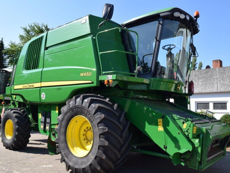 John Deere W 650