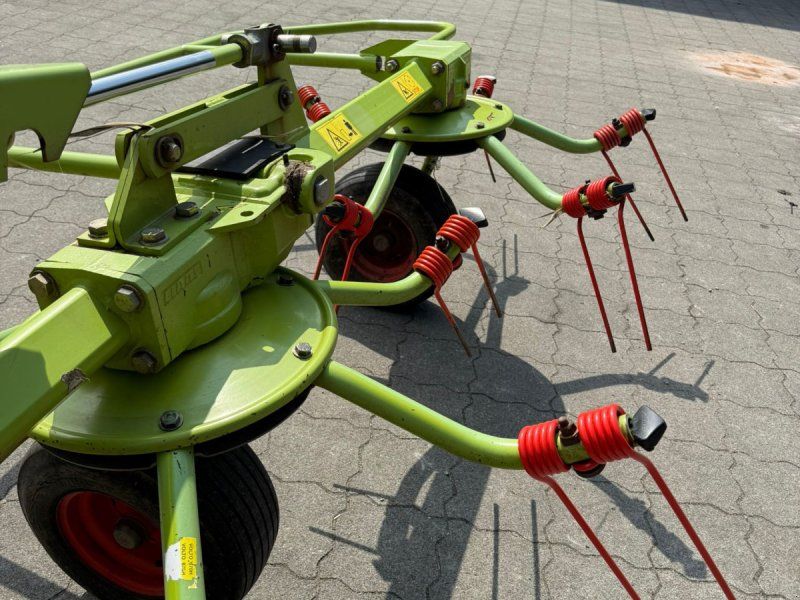 Claas Volto 670