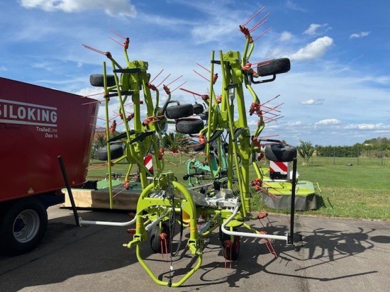 Claas Volto 900