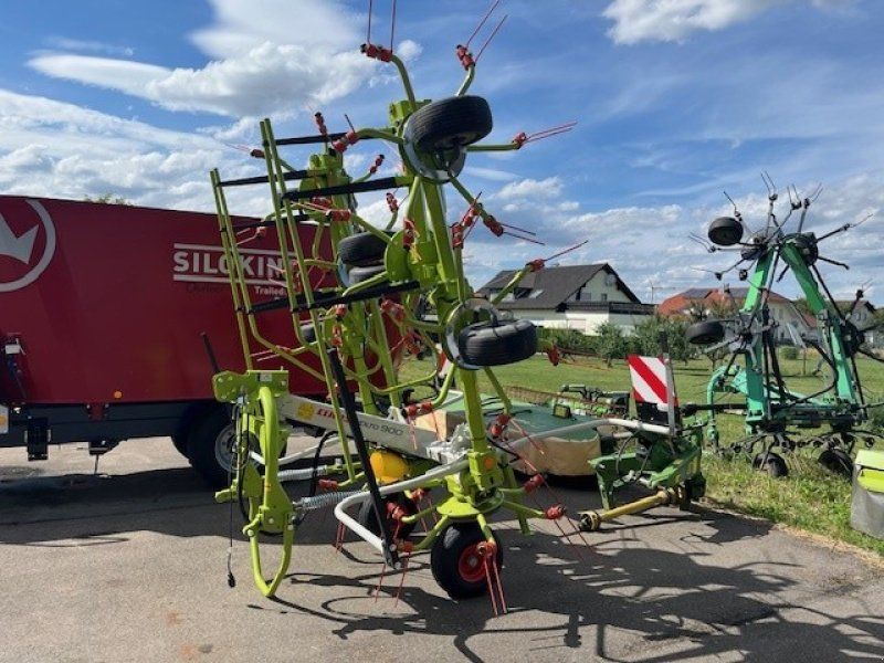 Claas Volto 900