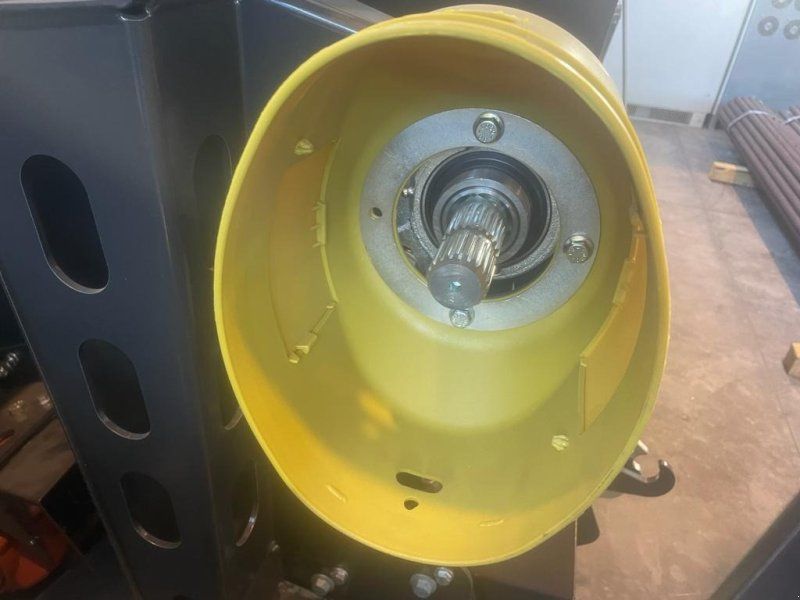 Olimac Adapter für Maisplücker und Schneidwerke 492,493
