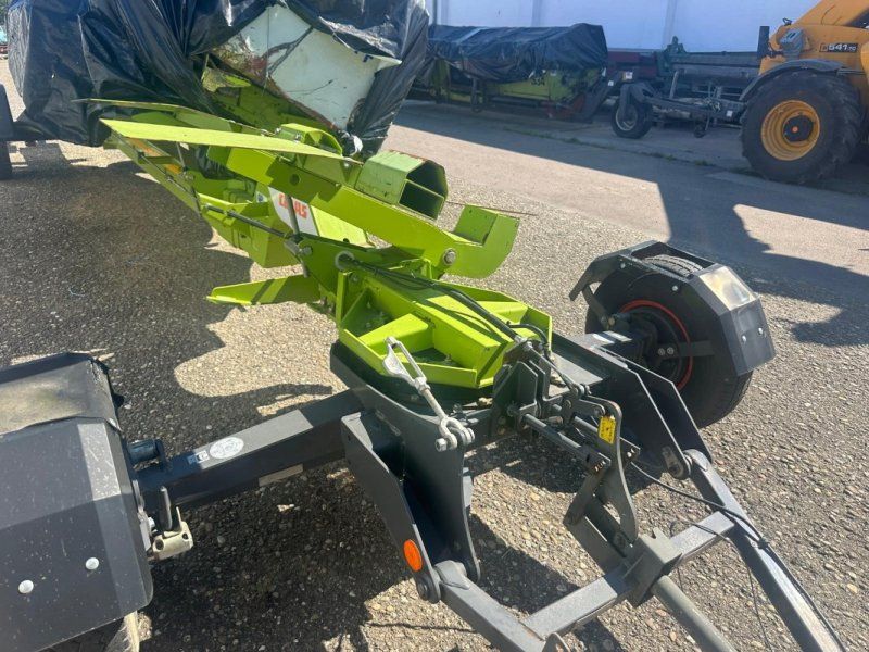 Claas Schneidwerkwagen 9,3 m