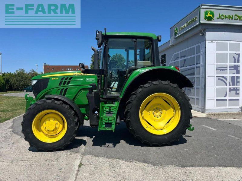 John Deere 6110M