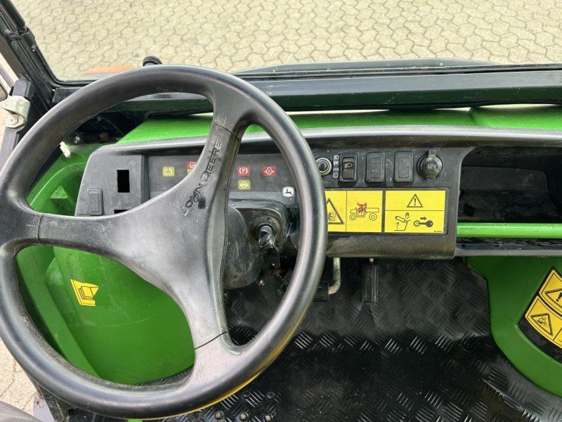 John Deere GATOR 6X4