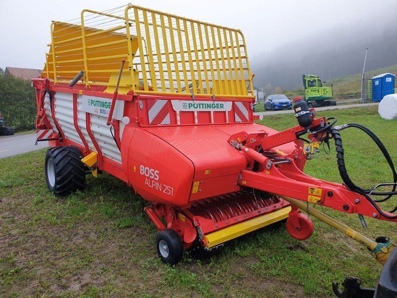 Pöttinger Boss Alpin 251