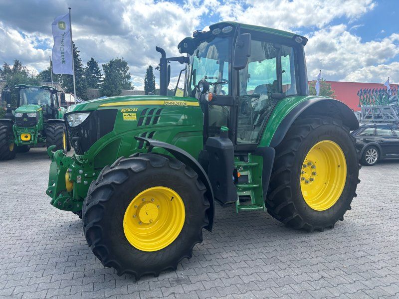 John Deere 6130M